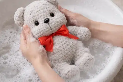 cómo lavar un peluche amigurumi